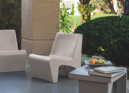 Tramontina Berta Polyethylene Lounge Chair (Grey)